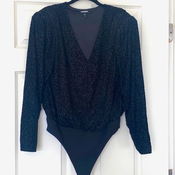 Express Tops - Express Cheetah Bodysuit size large